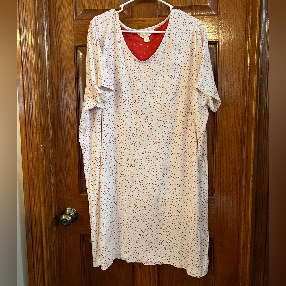 Avenue Body Woman’s 26/28 100% Cotton Short Nightgown White & Red